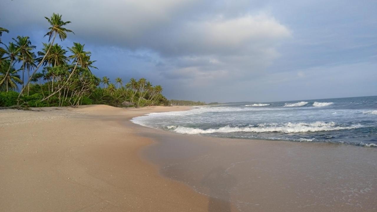 Gems Garden Guest House Tangalle Exterior photo